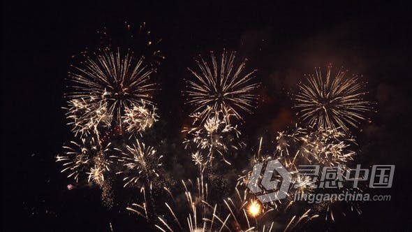 璀璨烟花节日庆典烟火庆祝新年倒计时背景视频素材 Firework Celebration (Stock Footage)  灵感中国网 www.lingganchina.com