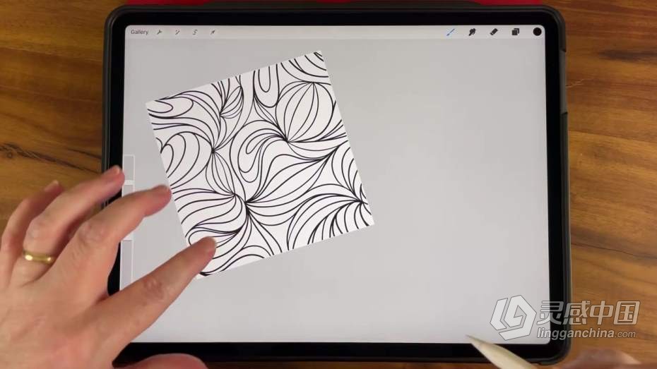 绘画教程 Procreate中Snapping工具制作重复图案过程技巧教程  灵感中国网 www.lingganchina.com