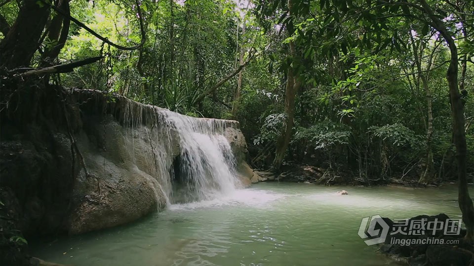 夏季旅行雨季泰国热带森林瀑布风景实拍视频素材  灵感中国网 www.lingganchina.com